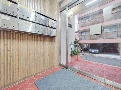 ルラール駒込のエントランス