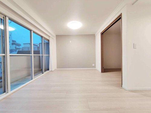 ルラール駒込の居間・リビング