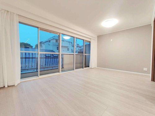 ルラール駒込の居間・リビング