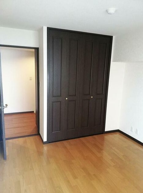 ライオンズシティ川口の収納|別号室参考写真です。