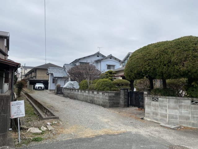 久留米市津福本町　売り土地の周辺|前面道路から私道を見ています。