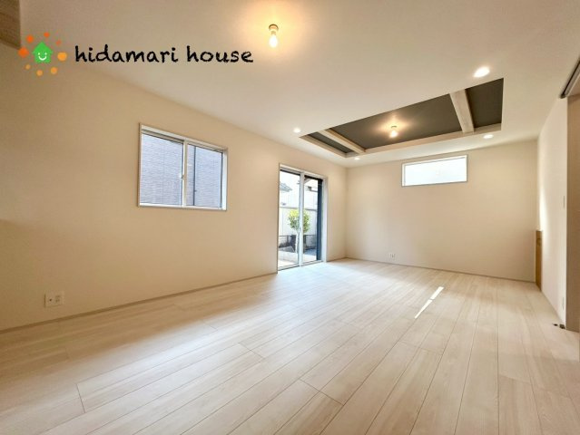 桶川市坂田10期　新築戸建　ブルーミング01の居間・リビング