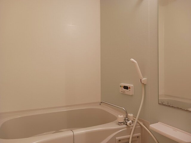 ラベンダ－ハイツの浴室