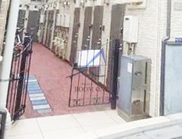 インベストプラスのエントランス|エントランスです。