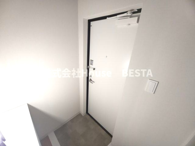 NET-K大倉山アークの玄関