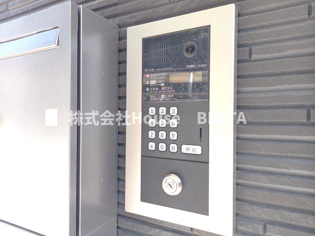 NET-K大倉山アークのエントランス