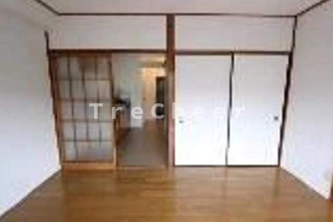 横田ハウスの内装