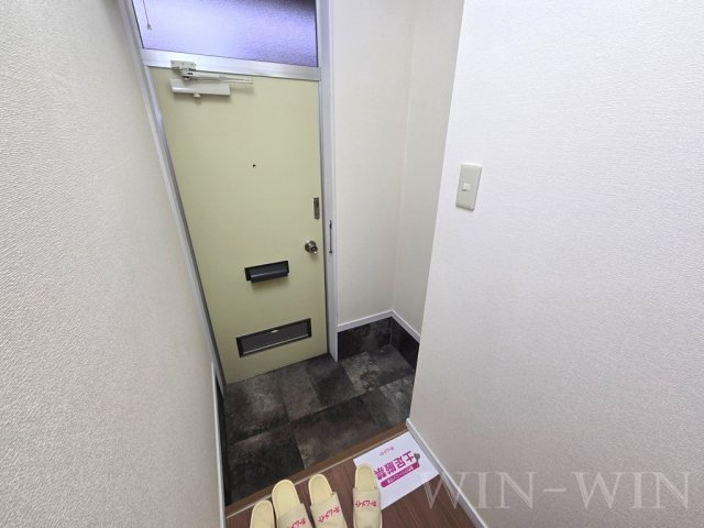 リバティハイツ Bの玄関