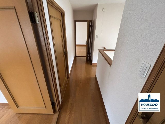 周辺施設が充実＆4SLDK南東向き物件！名東区上菅2丁目のその他|2階の廊下の様子