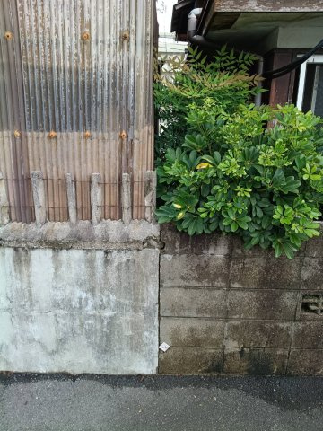 西条市周布348-6　売土地の周辺|隣地境界
