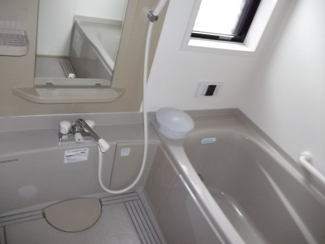  | 淡路市尾崎　四季の丘分譲地 | 浴室画像