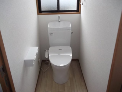 | 淡路市尾崎　四季の丘分譲地 | ２階トイレ画像