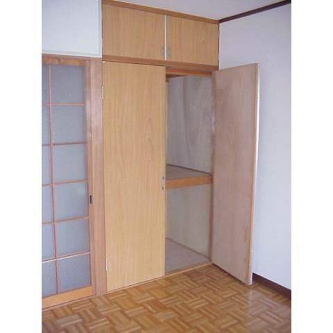 ハイツメモリーの収納