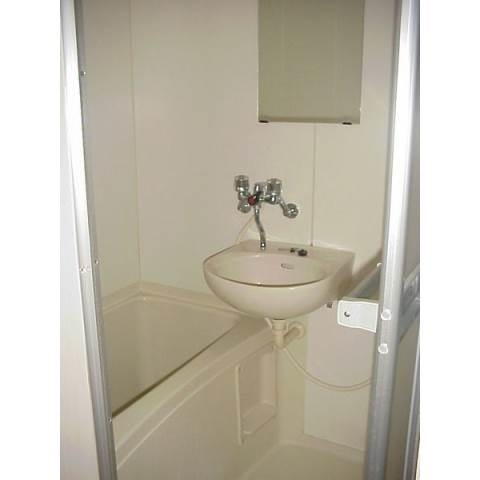 ハイツメモリーの浴室