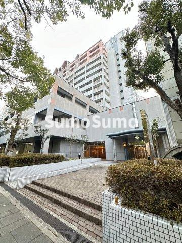 神戸市東灘区向洋町中１丁目の賃貸マンションのエントランス