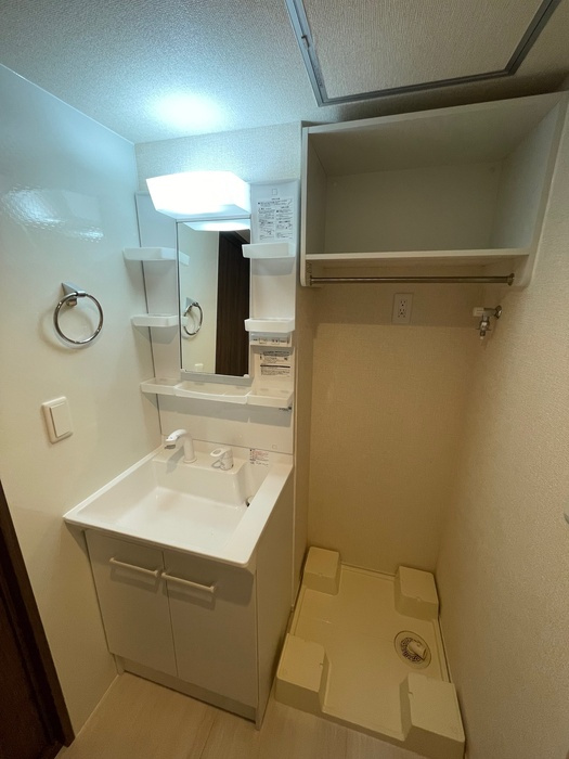 D'Bless湘南台6丁目の洗面所