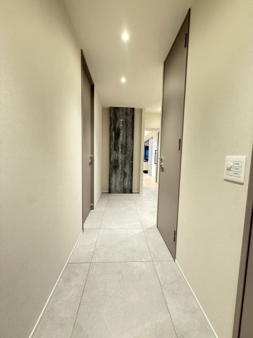 マンション広尾台の玄関