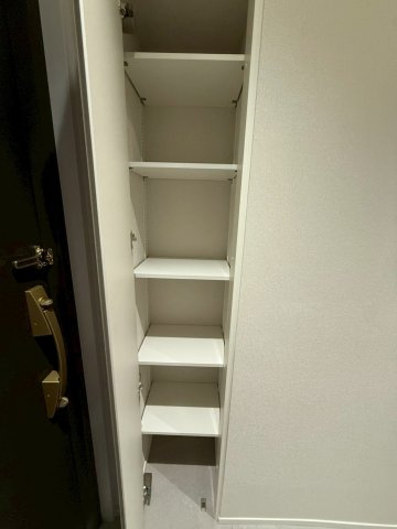 マンション広尾台の玄関