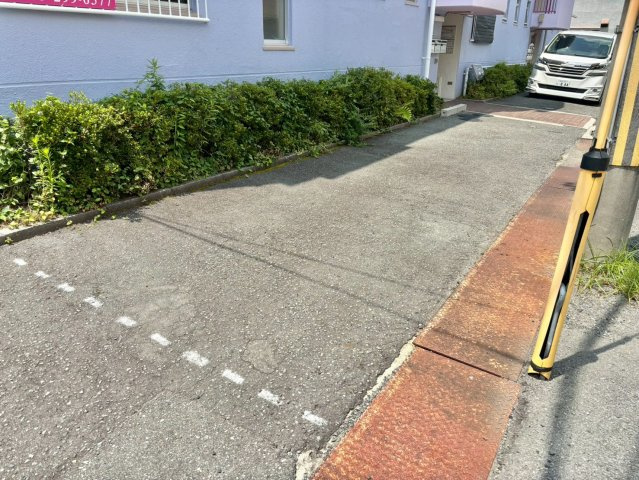 アルテハイム姫路の駐車場