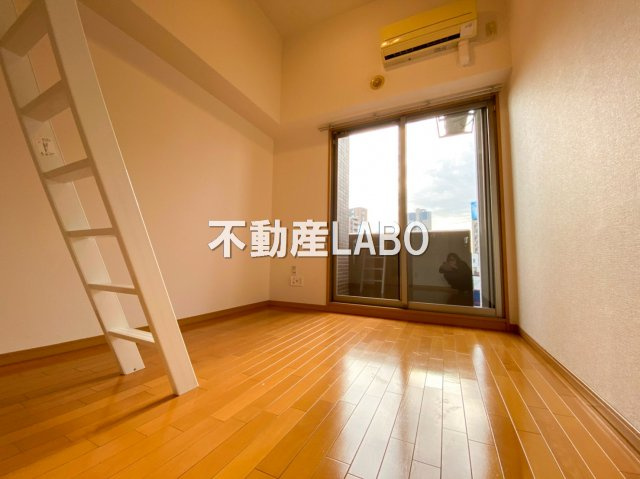 エステムコート難波WEST-SIDE大阪ドーム前の居間・リビング