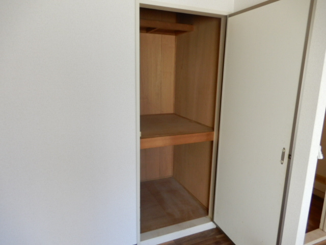 タウニィ高岡Ｂ棟の収納