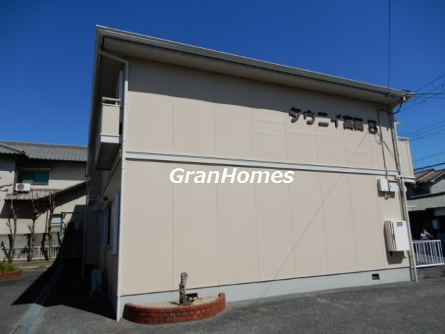 タウニィ高岡Ｂ棟の外観