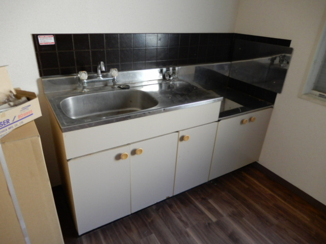 タウニィ高岡Ｂ棟のキッチン