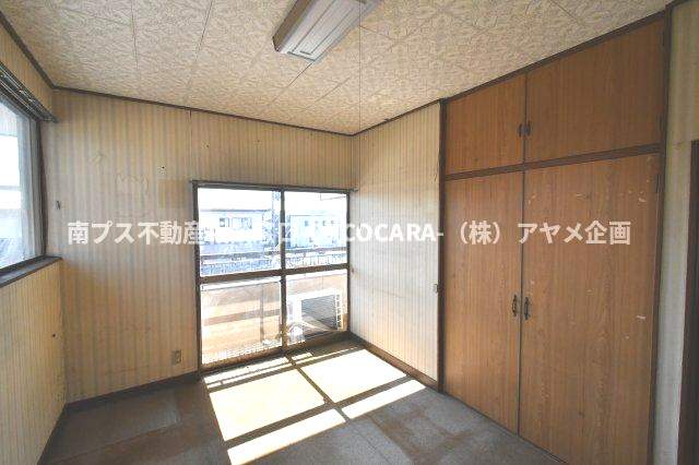 南アルプス市徳永の中古一戸建の洋室|2階東洋室　北東側から撮影