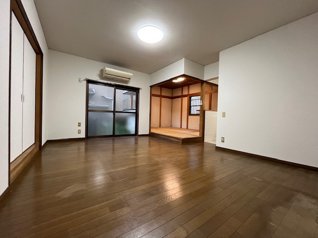 あかしあ台貸家の居間・リビング