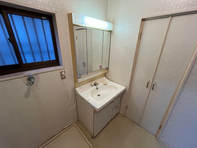 あかしあ台貸家の独立洗面台