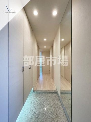 アトラス日暮里の玄関