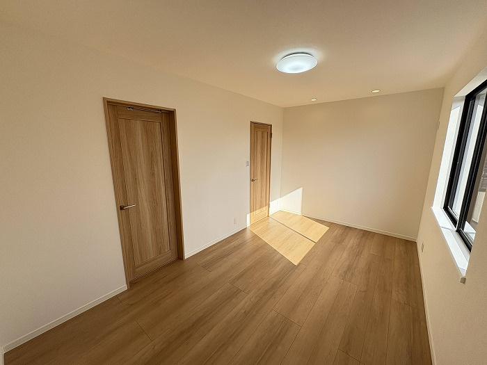 神戸市西区春日台6丁目戸建の洋室