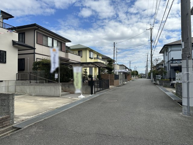 神戸市西区春日台6丁目戸建の前面道路含む現地写真