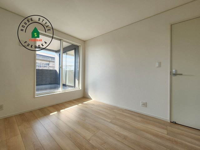 小郡市小郡第22-2棟（2号棟）の内観：施工例|各部屋収納を備えており過ごしやすいお家です！