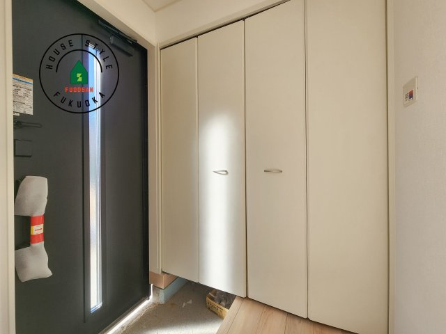 小郡市小郡第22-2棟（2号棟）の内観：施工例|二重ロックでしっかり防犯対策ができます。