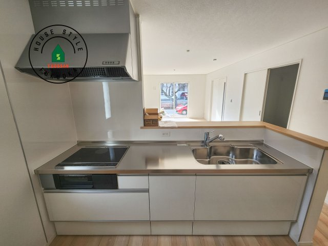 小郡市小郡第22-2棟（2号棟）の内観：施工例|忙しい朝でも家族揃って食事をしたいゆとりあるダイニングスペース。