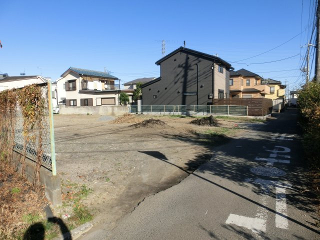 川越市宮元町　売地の前面道路含む現地写真
