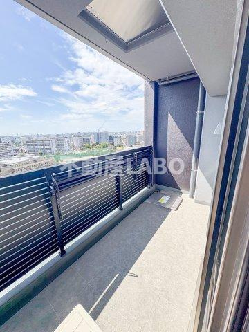 プレサンス大国町ラヴェニールのバルコニー