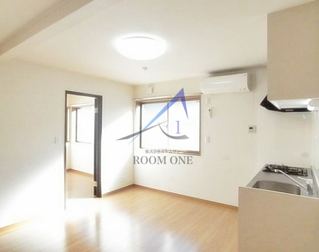 Ｋｅ－ｈｏｕｓｅの居間・リビング|洋室のお部屋です。