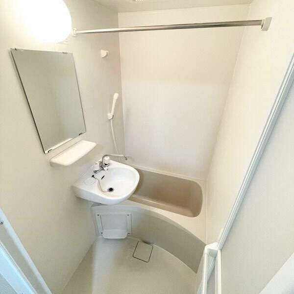 マーレ千住仲町の浴室