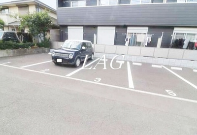 【駐車場】 | ＱＨ八木が谷 | 駐車場です。