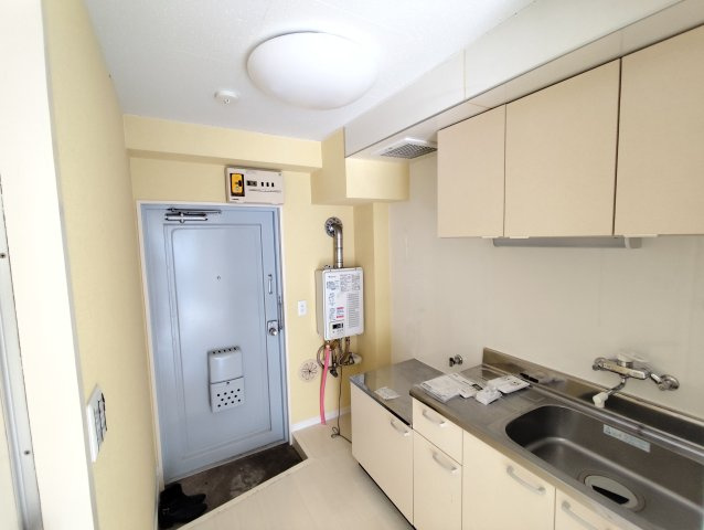 リトルウッドマンションの居間・リビング