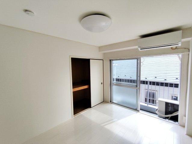 リトルウッドマンションの洋室