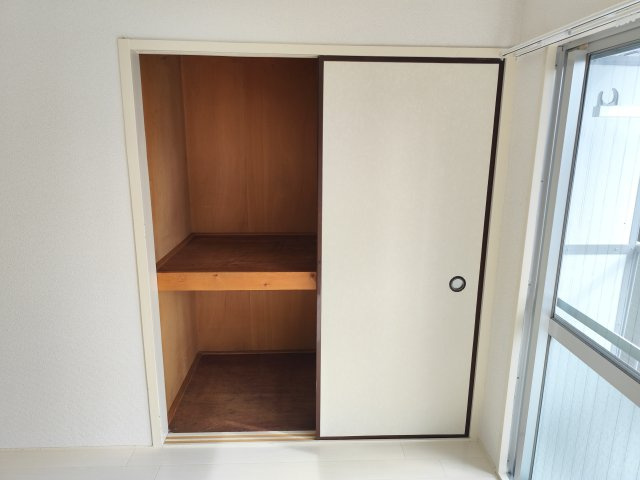 リトルウッドマンションの収納