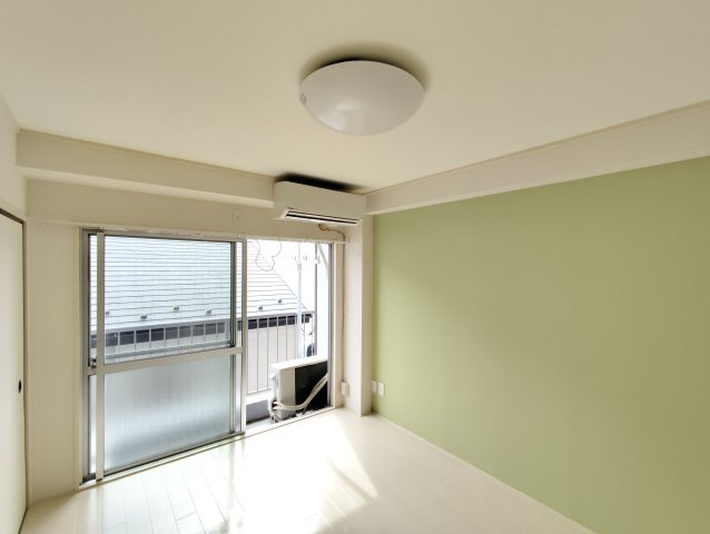 リトルウッドマンションの和室