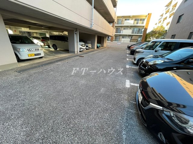 YS習志野台の駐車場