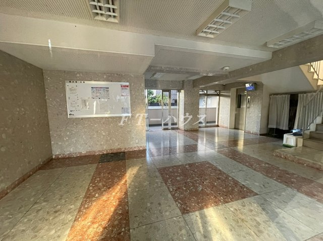 YS習志野台のエントランス