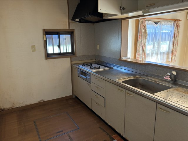 津幡町緑が丘　中古のキッチン