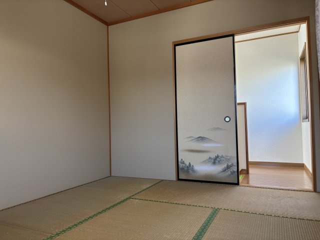 津幡町緑が丘　中古の和室