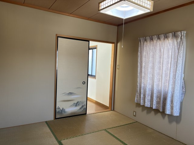 津幡町緑が丘　中古の和室